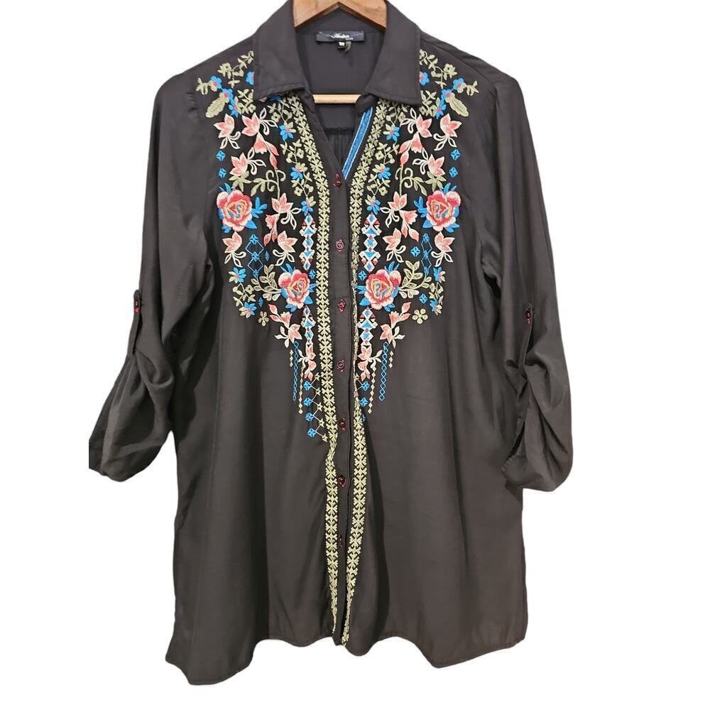 Andree by UNIT Embroidered Boho Top Black Size M